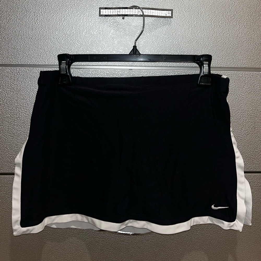 Black Nike golf skirt with slits on the sides